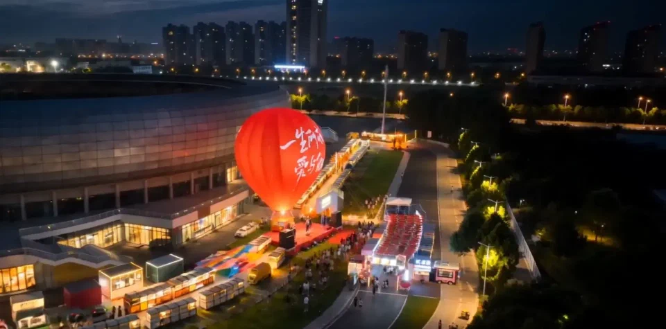甜柿集,不只是一条美食街